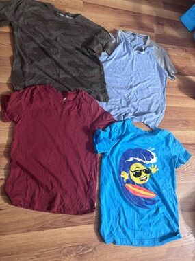 Kids Short-Sleeve Graphic & Solid Tee Pack - Blue, Maroon, Gray, Olive